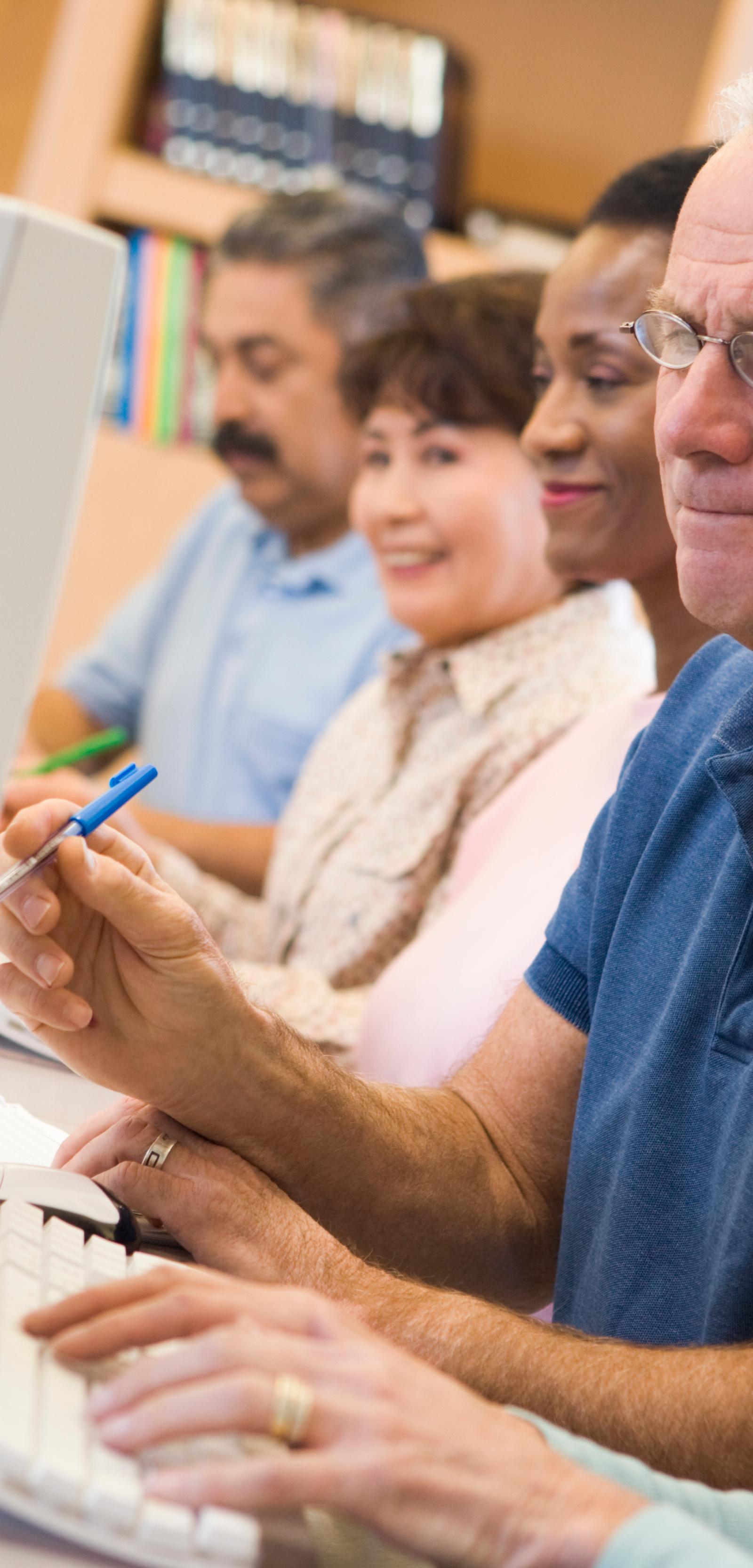 De Pijp Residents Master Digital Skills Through Free Library Programs